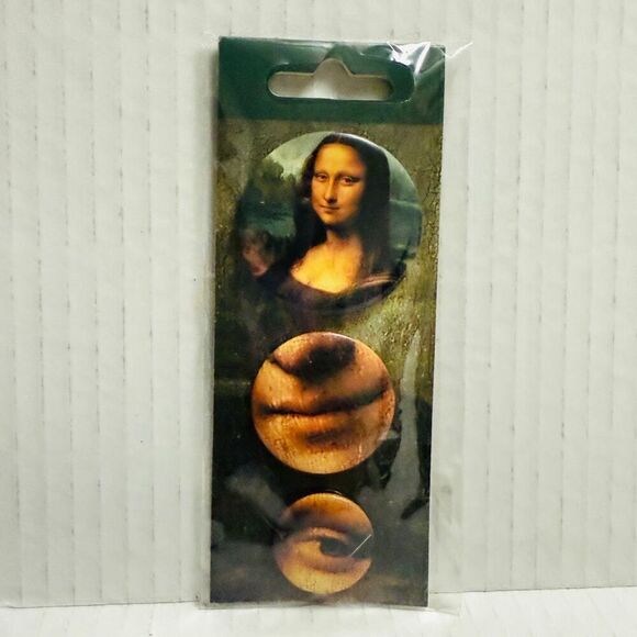 Set of 3 Pins Mona Lisa Official Museum Boutique Louvre in Paris France Badge - Picture 1 of 3